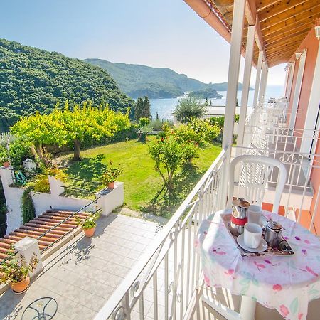 Noufaro Apartment Палеокастрица Екстериор снимка