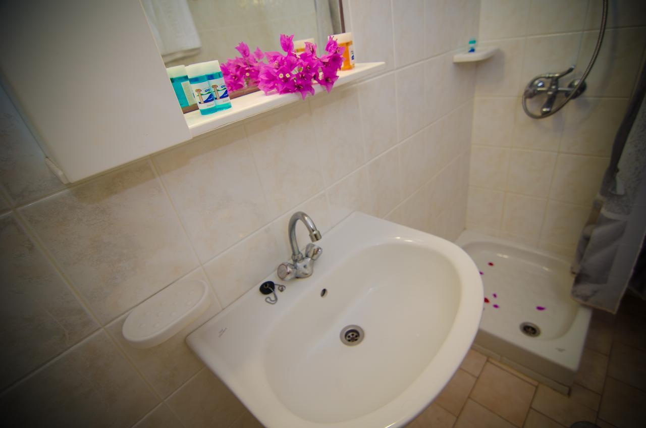 Noufaro Apartment Палеокастрица Екстериор снимка
